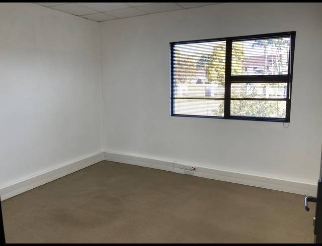 183M² OFFICE TO LET IN GILLITTS